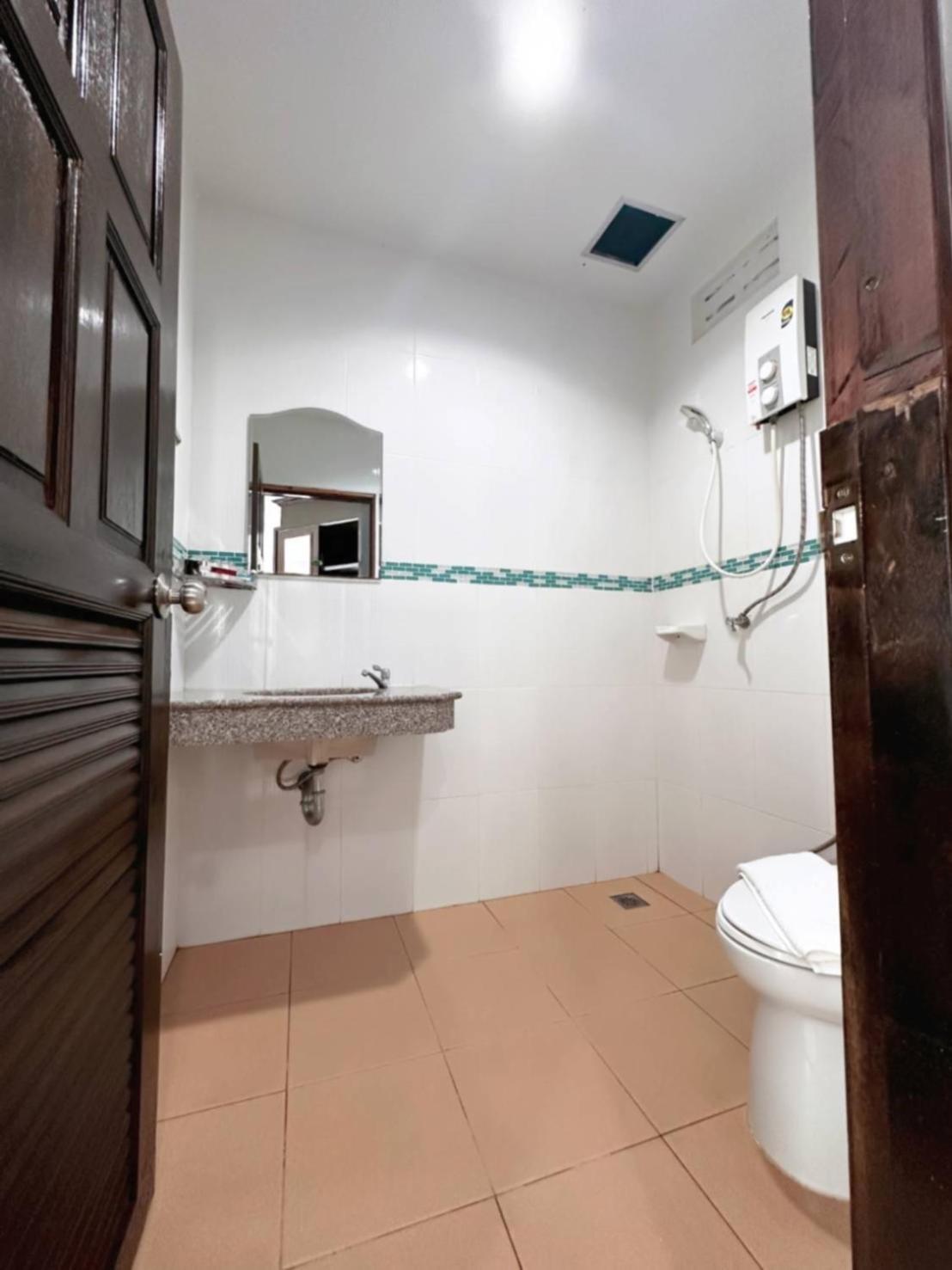 Abby'S House Hotel Patong Exterior foto
