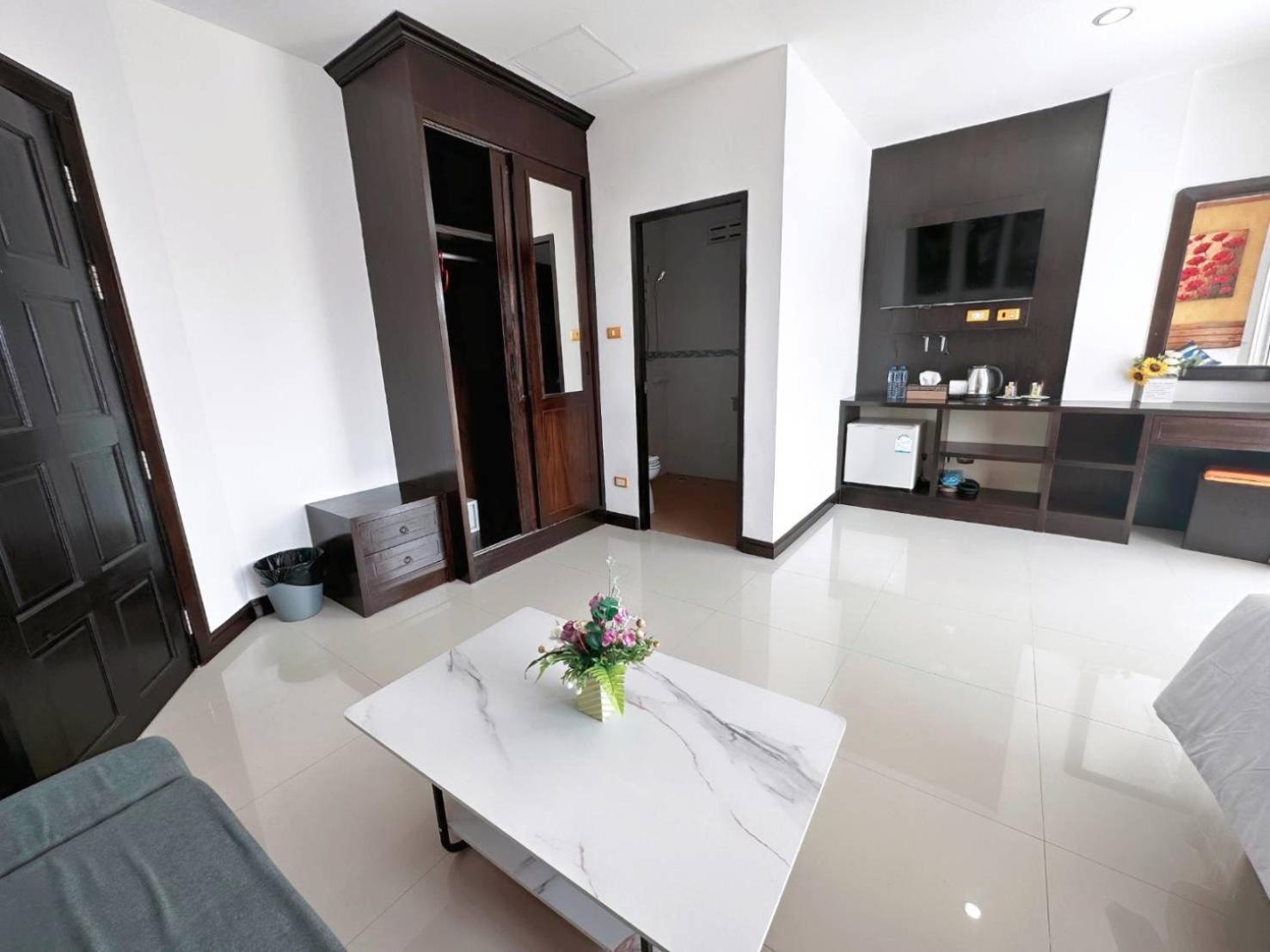 Abby'S House Hotel Patong Exterior foto