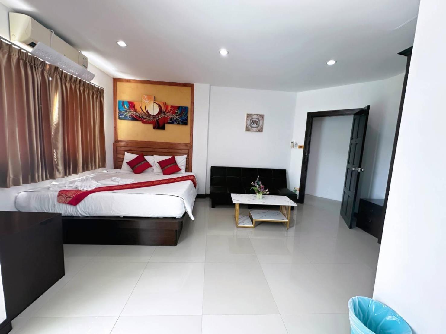 Abby'S House Hotel Patong Exterior foto